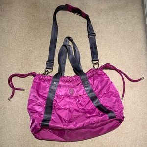 Lululemon Effortless Tote Yoga Bag